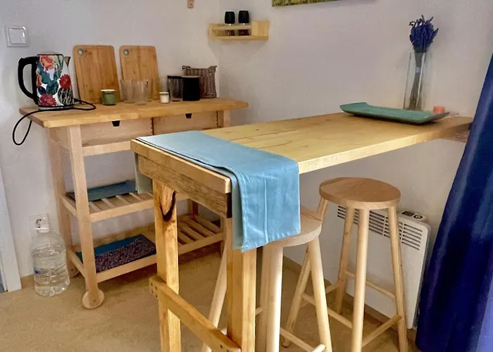 Vyhledna * ベロウン