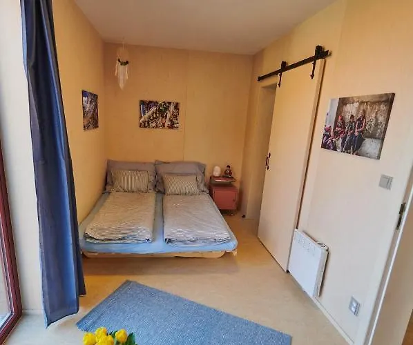 Vyhledna * ベロウン